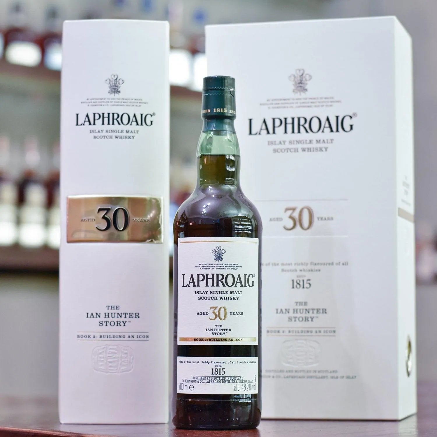 Laphroaig 30 Year Old - The Ian Hunter Story Book 2 - The Rare Malt