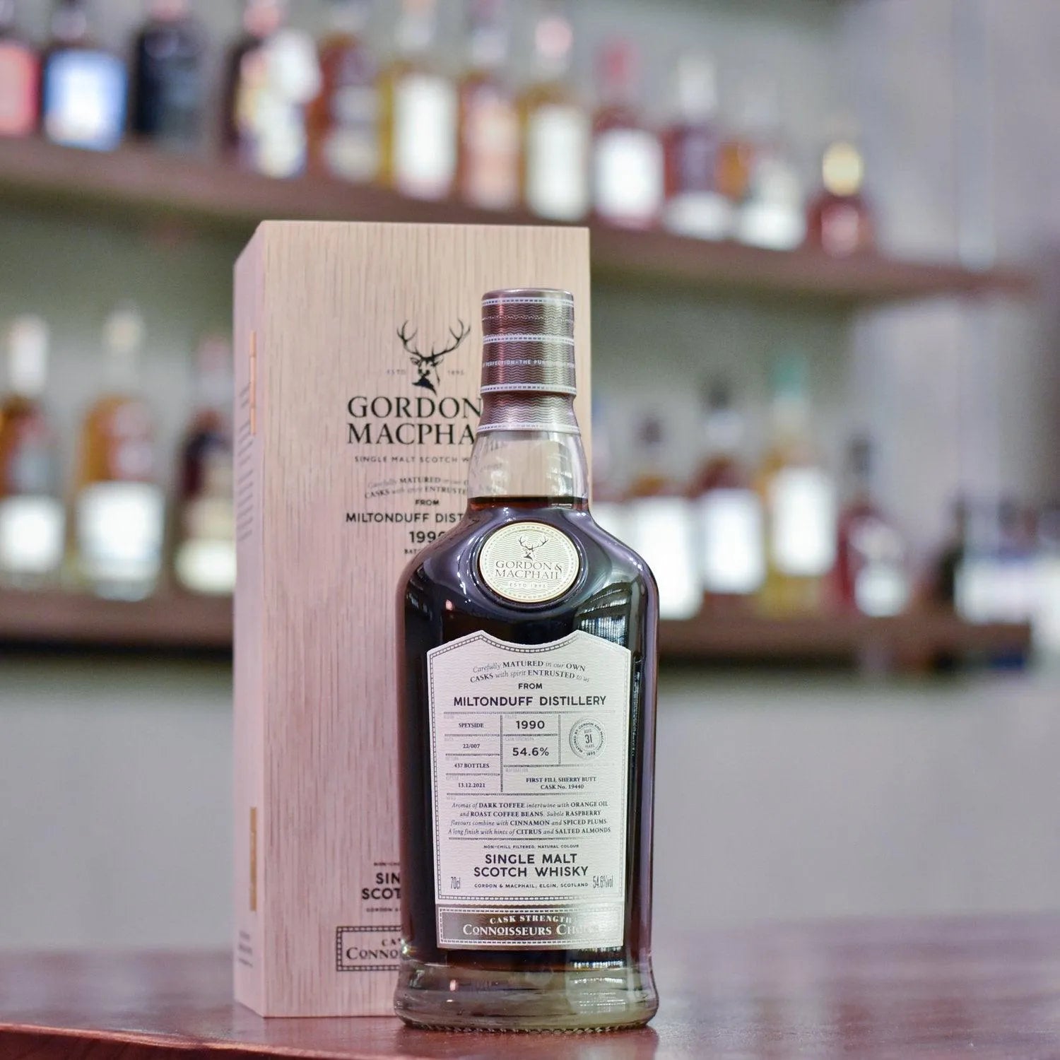 Gordon & MacPhail - Miltonduff 31 Year Old 1990 Connoisseurs Choice Cask 19440 - The Rare Malt