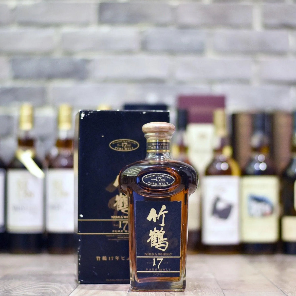 竹鶴 Taketsuru 17 Year Old - Older Bottling - The Rare Malt